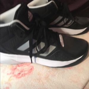 Adidias sneakers men's in size 9